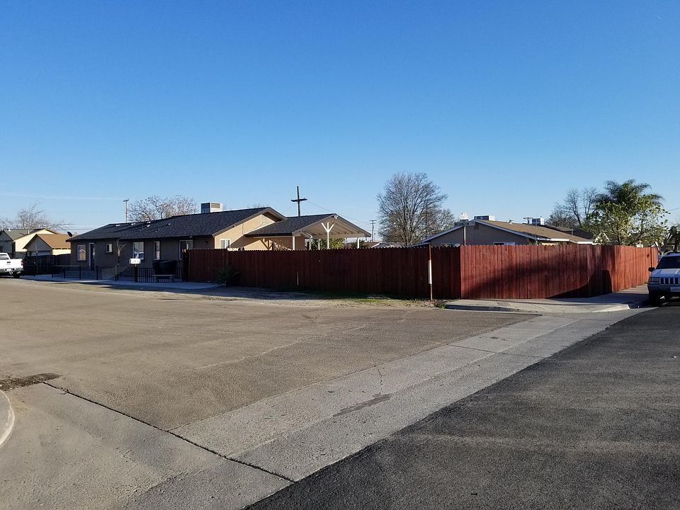 Corner Lot