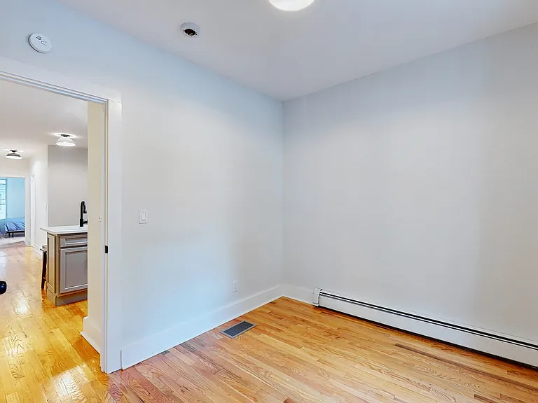 86 Edwards St #1 — Photo 28