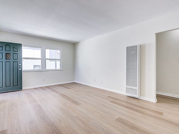 3rd image of 2312 Grant Ave APT 2