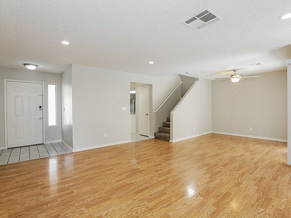 5th image of 4136 Glenfield Cir