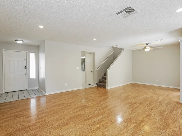 4136 Glenfield Cir — Photo 5