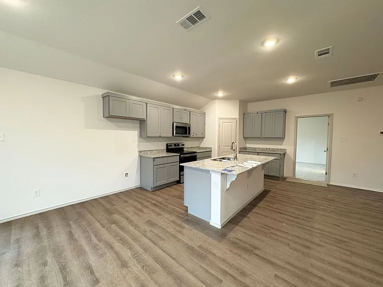 2610 S County Road 1103 — Photo 5