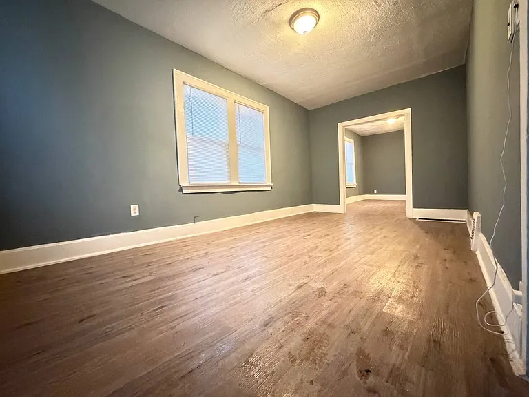 1309 W 110th Pl — Photo 12