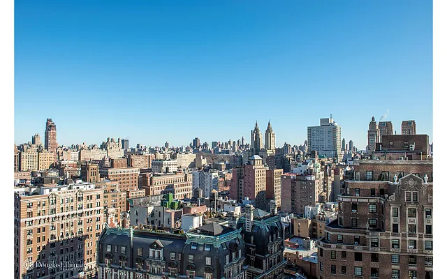 Sold by Douglas Elliman | media 8