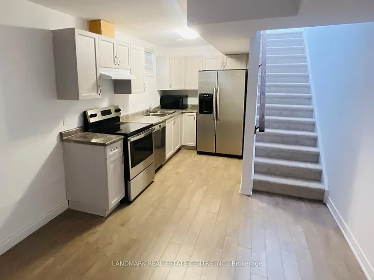 31 Autumn Ave — Photo 14