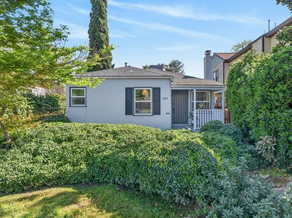 1065 48th St, Sacramento, CA 95819