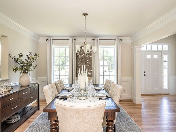4th image of 20 Foxtail Ln