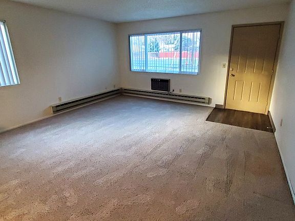 2nd image of 1922 George Washington Way APT 1