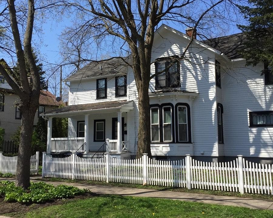 1st image of 446 Steele Ct #1