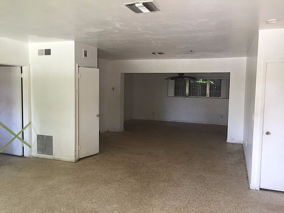 2nd image of 1235 NE 138th St