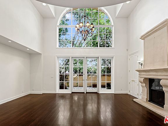 4th image of 11500 W San Vicente Blvd #220