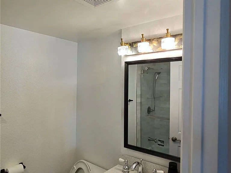 427 Thompson Ave #2 — Photo 13