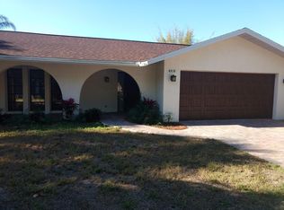 4916 Greencroft Rd, Sarasota, FL 34235