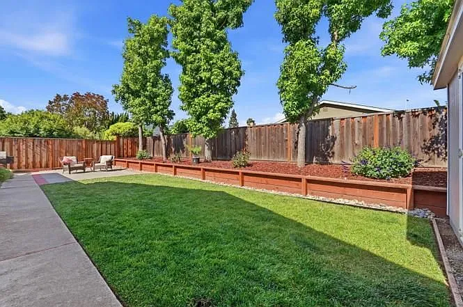 1173 Ortega Cir — Photo 22