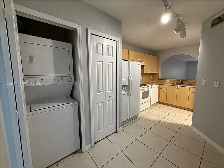 2901 SE 13th Rd #10541 — Photo 7