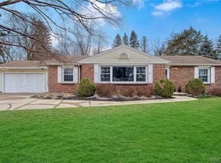 8401 Kimberly Rd, Williamsville, NY 14221