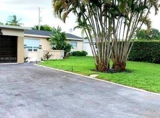 7805 Normandy St, Miramar, FL 33023