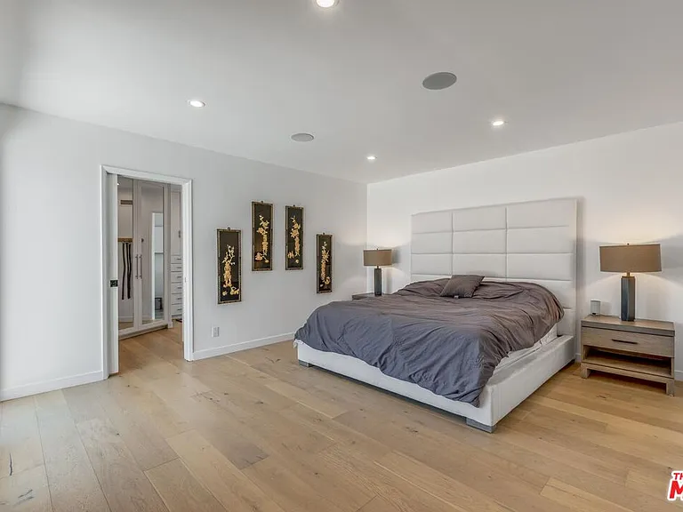 1287 Casiano Rd — Photo 10