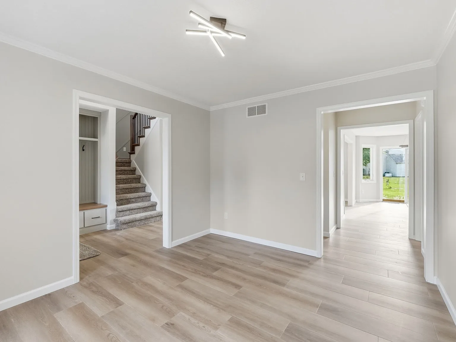 4 bed, 3253 sqft, $3,100 — Photo 3