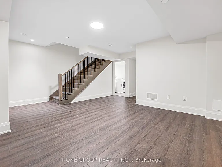 106 Grimsby Ln — Photo 48