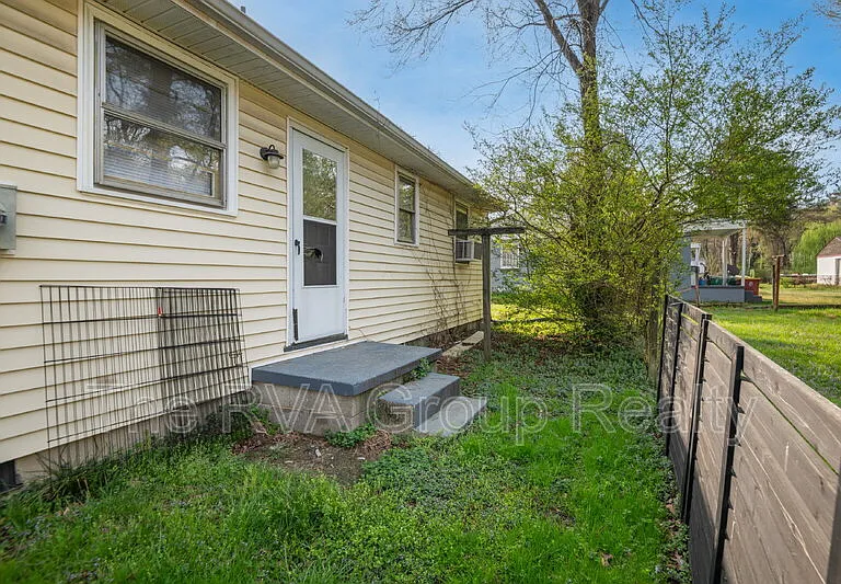 1528 Lincoln St — Photo 26