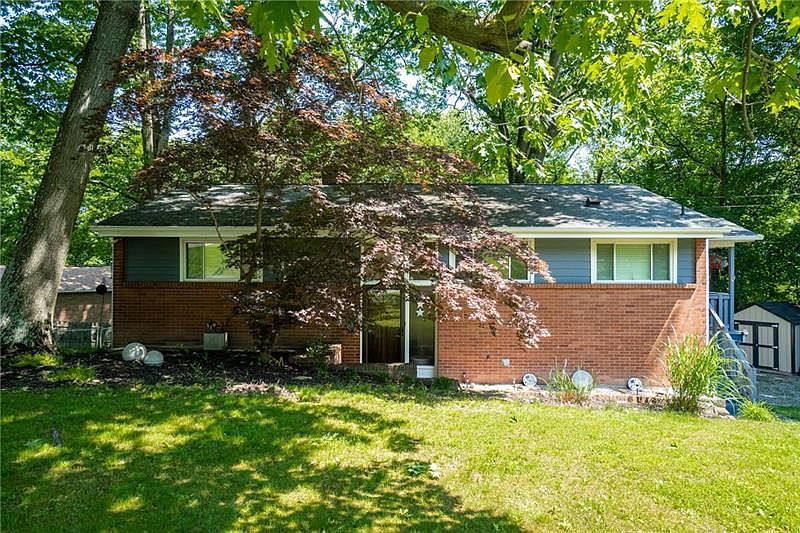 1st image of 2406 Mina Dr