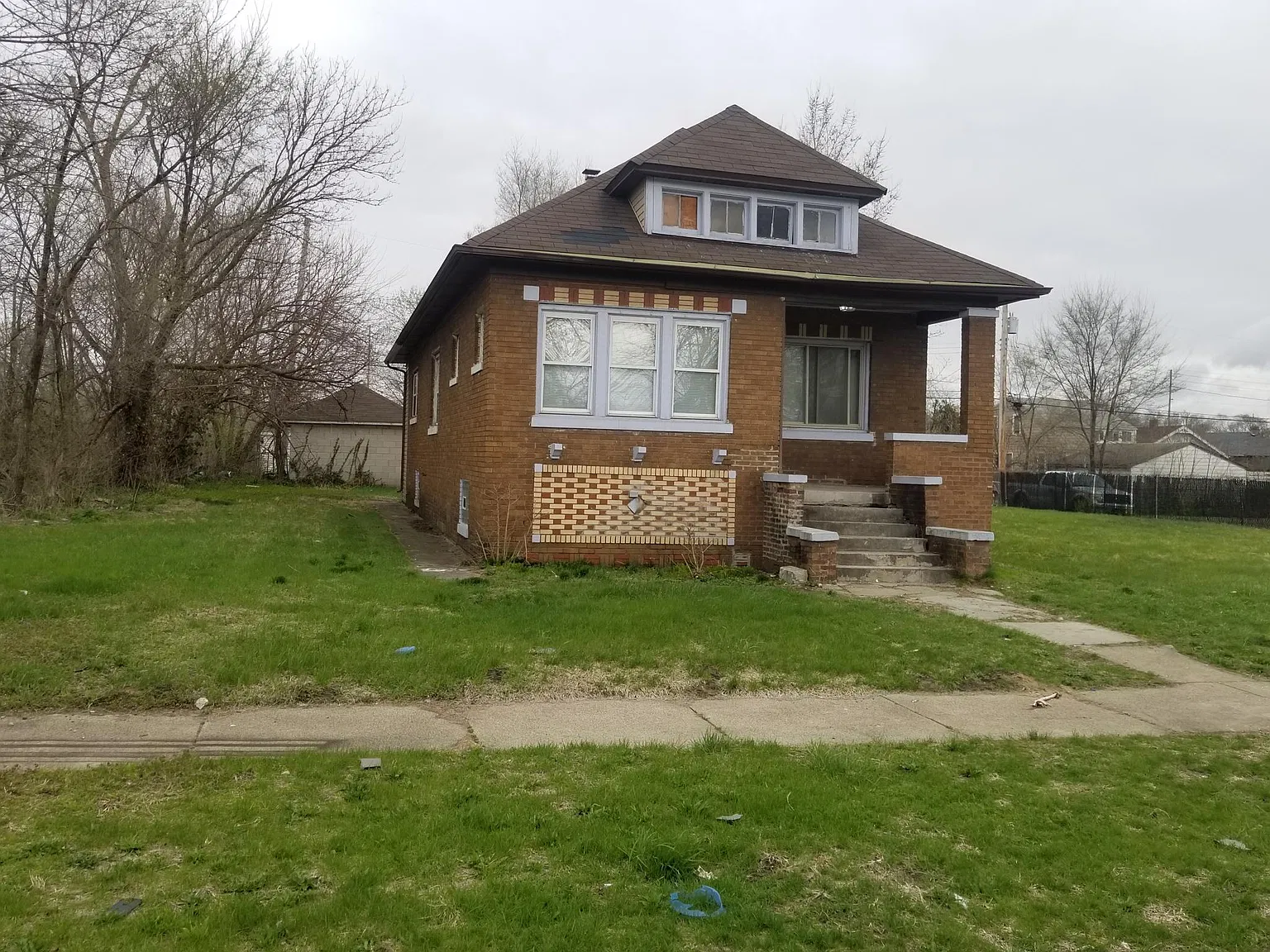 1537 Garfield St — Photo 2