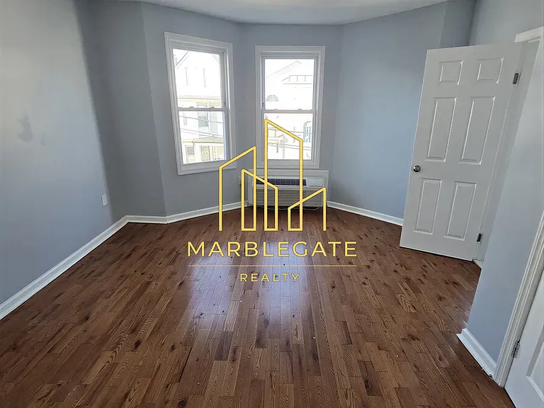 87 Peabody Pl #22 — Photo 4