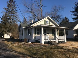 452 Oakwood Ave, Stroudsburg, PA