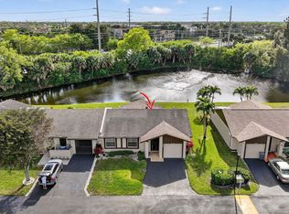 5404 Viburnum Circle, Delray Beach, FL 33484