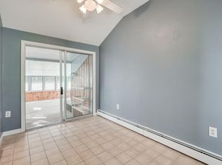 4 Burton Rd, Burlington, MA 01803