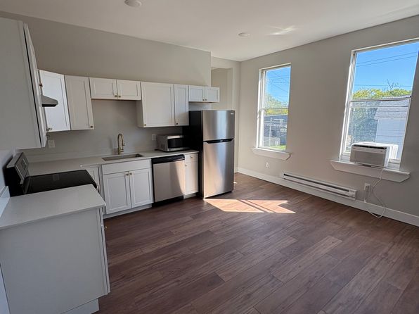 120 Garvey Ave APT 3