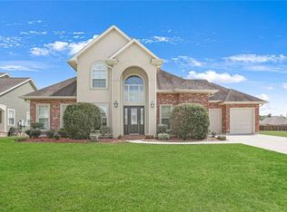 103 Dogwood Ct, Belle Chasse, LA 70037