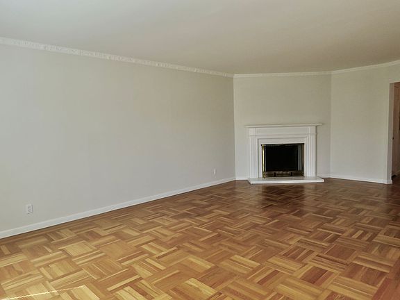 3rd image of 217-219 Anzavista Ave