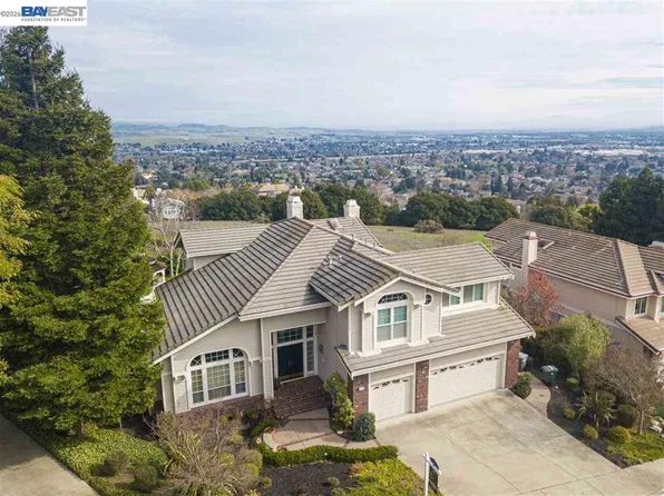 8257 Brittany Dr, Dublin, CA 94568