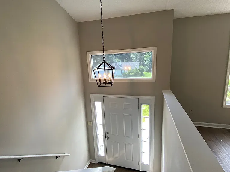 51 Connie Dr — Photo 6