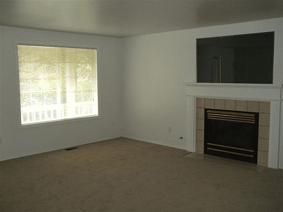 2nd image of 12410 132nd Street Ct E