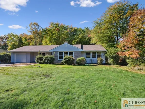 499 Foothill Rd, Bridgewater, NJ 08807