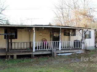 541 Incinerator Rd, Clyde, NC 28721