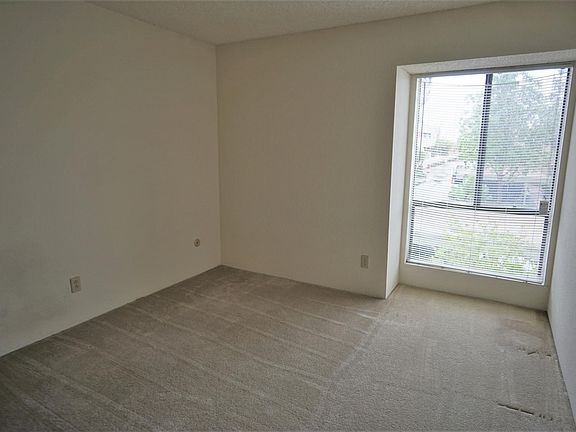 5th image of 9149 Village Glen Dr Unit 285