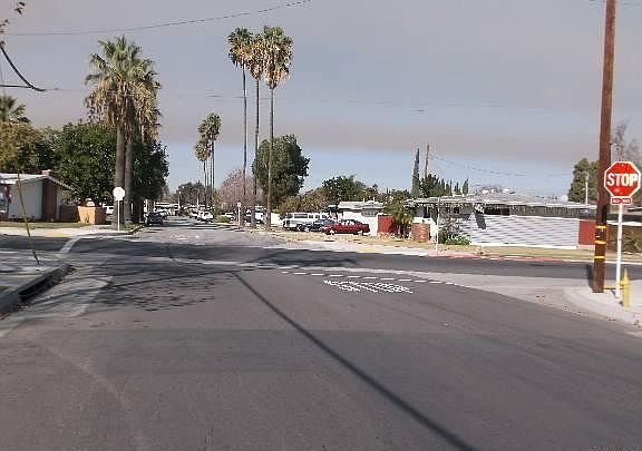 4th image of 9948 Gunn Ave