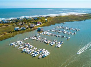 67 10th St W #E-12, Folly Beach, SC 29439