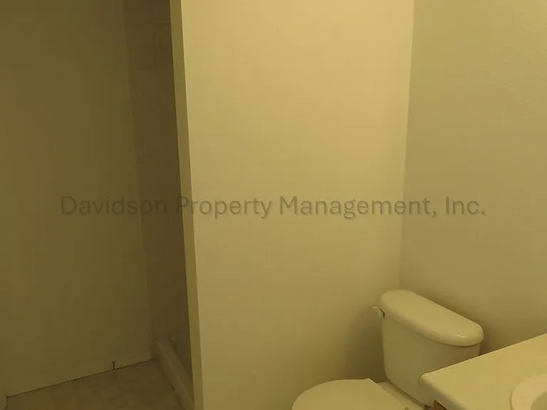 2135 W Platte Ave — Photo 9