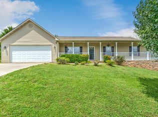 1717 Derby Downs Dr, Friendsville, TN 37737