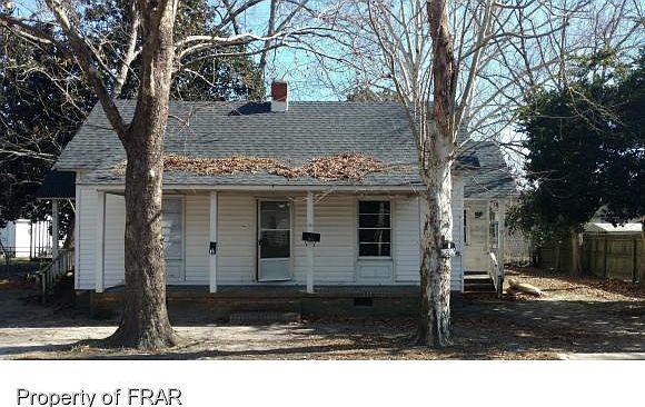 1st image of 204 Clewis St