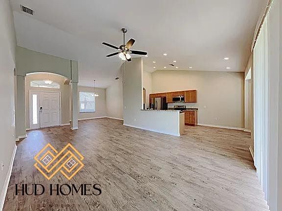 2nd image of 3647 Dunhill Cres