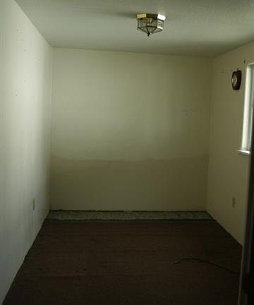 4th image of 1950 Northcrest Dr
