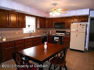 4th image of 237 Saint Lawrence Dr