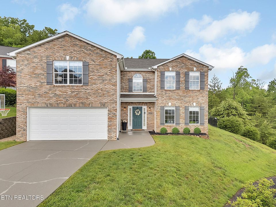 1st image of 2504 Forest Valley Ln