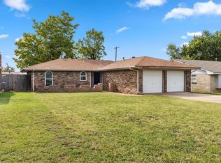 1910 S Cornwell Dr, Yukon, OK 73099